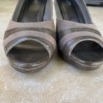 East 5th East Fifth Brown Peep Toe Heels Photo 2