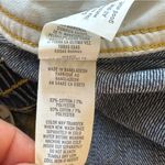 Aerie Women’s  Daydream medium wash very oversized Bermuda jean shorts Large Photo 4