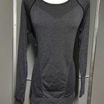 Reebok  Women’s Gray Long Sleeve Shirt, Large Photo 0