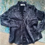 Fashion Bug Vintage shiny blue leopard print button down gathered blouse, 18/20 Photo 0