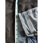 Maurice's Light Wash Distressed Capri Jeans Size 4 Low Rise Pockets Photo 4
