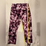 LULULEMON WOMENS 6 Purple Patterned Leggings Photo 1