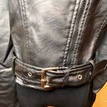 QED London Black Vegan Faux Leather Moto Bikercore SZ 8 Jacket Rocker Rockabily Photo 3