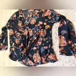 Signature Studio Size XL bird and floral print blouse • signature | studio Photo 7