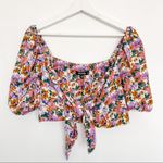 Missguided Misguided Front Tied Floral Crop Top Photo 2