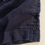 Tommy Hilfiger Women’s navy blue linen shorts button pockets tabs tie Sz Medium Photo 2