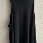 Dee Elle  flowy tank Photo 0