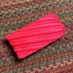 HOT PINK ZIP IT EYE POUCH Photo 3