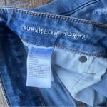 American Eagle  Womens Super Low Shortie Super Stretch Distressed Shorts Size 10 Photo 5