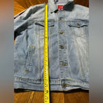 Guess Women’s Size Large Boyfriend Denim Jean Jacket With Logo Stripe Sleeves Photo 4