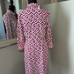 Talbots NWT  EFFORTLESS JERSEY TWIST SHIRTDRESS - GROOVY GEO Size Medium. Photo 2