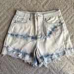 American Eagle  Highest Rise Mom Short Photo 0
