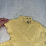 Missguided  yellow cutout cropped sweater Photo 2