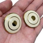 Vintage Made In USA Gold Tone Cream Enamel Large Round Post Earrings Classy Photo 1