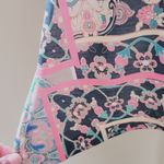 Live and let live  medallion tee size medium Photo 3