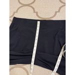 Eddie Bauer  Women’s Traveler Ankle Pull On pants, black, size large Photo 2