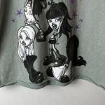 Bratz T Shirt Womens Gray XS Extra Small Raw Hem Crop Top Doll Graphic Tee Solid Photo 4