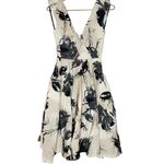 CHRISTIAN SIRIANO White & Black Floral Full Skirt V Photo 3