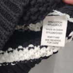 Moon & Madison Women's Striped Knit Sleeveless Crop Vest Sweater Size XS Black Photo 3