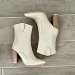 VICI NWT - Heeled Ankle Booties - Bone Color - Size 7 Photo 0