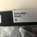 Old Navy Tropical Print Khaki Shorts Size 0 Photo 6