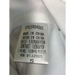 Entro  Damask Tapestry V-Neck Babydoll Mini Dress Blue & White Small Photo 4