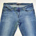 Levi's Demi Curve Low Rise Skinny Medium Wash Size W33 L32 Photo 0