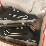 Nike NEW Women's Black Hyperdiamond 4 Pro Softball Cleats Photo 1