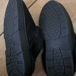 Women’s Black Slippers Photo 1