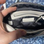 Simply Vera, Vera Wang Simpley Vera wang white crossbody bag Photo 2