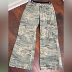Forever 21 Camouflage Y2K Cargo women’s Pants size M Photo 2