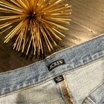 J.Crew  Women’s Mini 2" Denim Jean Shortsin Light Sky Wash Size 32 Photo 2