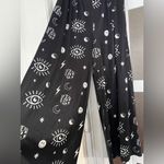 Dressed in lala Black Wide Photo 1