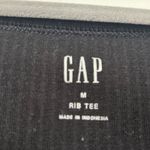 Gap  Black Ribbed Knit V Neck Short Sleeve Tee Shirt Womens Size Medium Photo 1