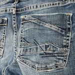 BKE  Gabby Cropped Jeans Women’s 26 Hendrell Stretch Mid Rise Whiskered Stretch Photo 4