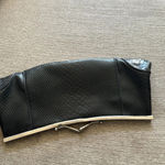 None Vintage black with gold kiss lock closure leather clutch bag Photo 2