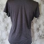 Reebok activewear tee size large Photo 3