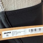SKIMS NWT  Body Underwire Thong Bodysuit Photo 4