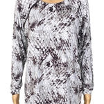 Calvin Klein Jeans  white and grey, snakeskin design, jersey t-shirt. Medium. EUC Photo 0