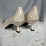 Youngshow Women’s Shoes Kitten Heel Pumps Pointed Toe Crocodile Ivory Black 8.5 Photo 8