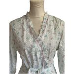 Vintage Miss Elaine Seersucker Robe Blue & Pink Floral Ruffles Wrap Style Sz M Size M Photo 2