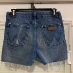 Wrangler cut offs Sz 7. Photo 1