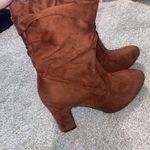 Boutique New cinnamon colored block heels faux suede tall zippered 9.5 Photo 8