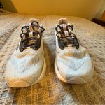 New Balance Women’s ' White and Black accents Sneakers size 8 Photo 7