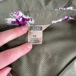 Duluth Trading Co Olive Green Purple Floral Nylon Button Down Fishing Shirt XS Photo 3