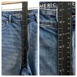 American Eagle Distressed Busted Knees Mom Jean Size 8R 27 Inch Inseam Photo 4