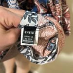 SheIn  XL woman dress fits like a large Photo 3