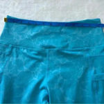 Zyia  Aqua Paradise Light n Tight Hi-Rise Capri 20” Size 6-8 Photo 8