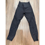 Lululemon  Athletica Black Leggings Women's Size 6 Activewear Mesh Detail Photo 1