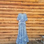 LARA Embroidered Cape Sleeve A Photo 10